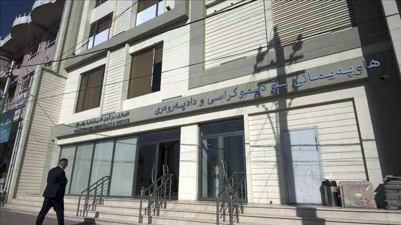ميدياى سلێمانى: په‌لامارى باره‌گاى هاوپه‌يمانى دراو و ده‌ست به‌سه‌ر كه‌ناڵى خه‌نداندا گيرا